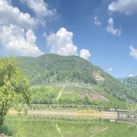 龙居山陵园
